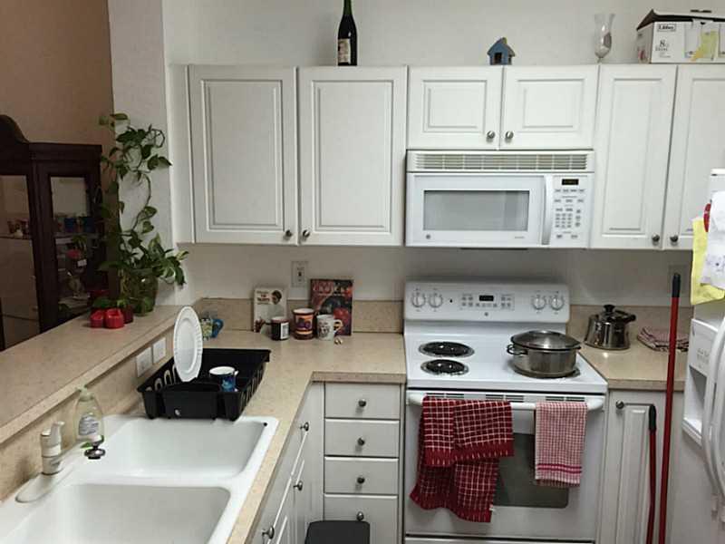 VILLAS AT CARMEL CONDO NO - Residential Lease