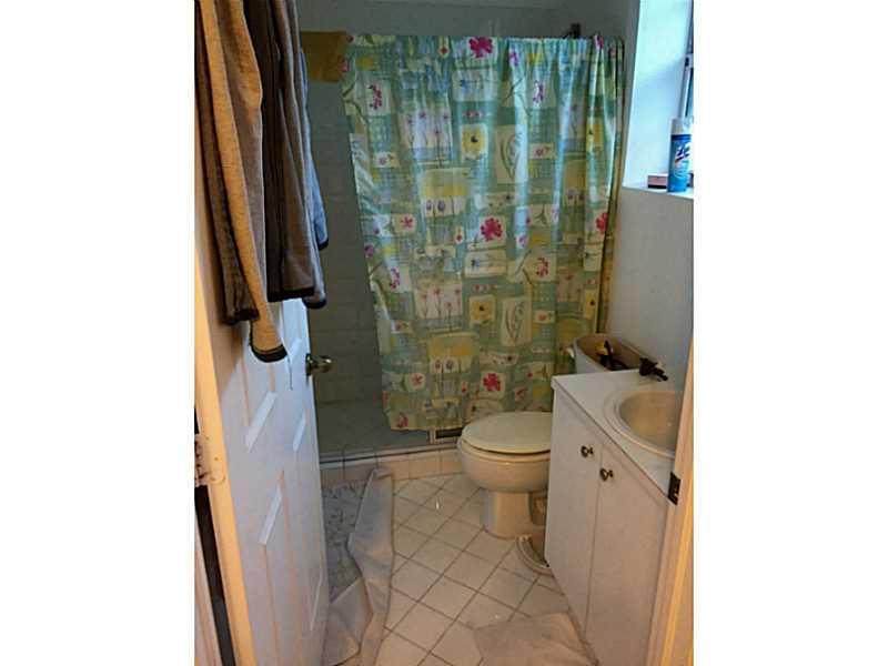 VILLAS AT CARMEL CONDO NO - Residential Lease