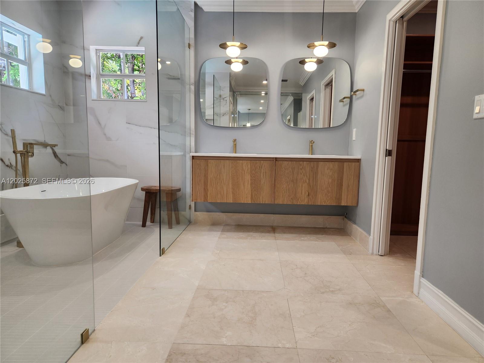 C GABLES RIVIERA SEC 12 - Residential Lease