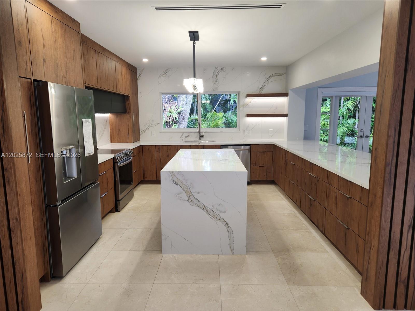 C GABLES RIVIERA SEC 12 - Residential Lease