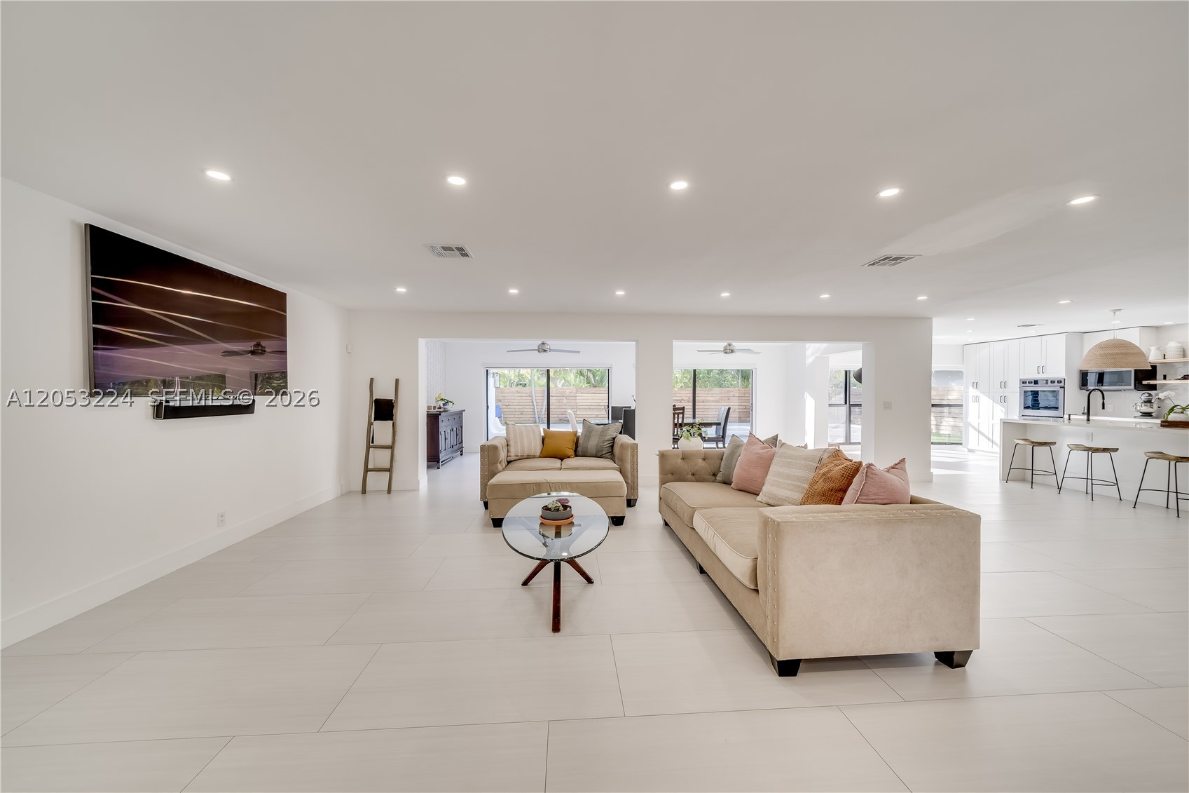 HOLLYWOOD HILLS NORTH SEC - Residential
