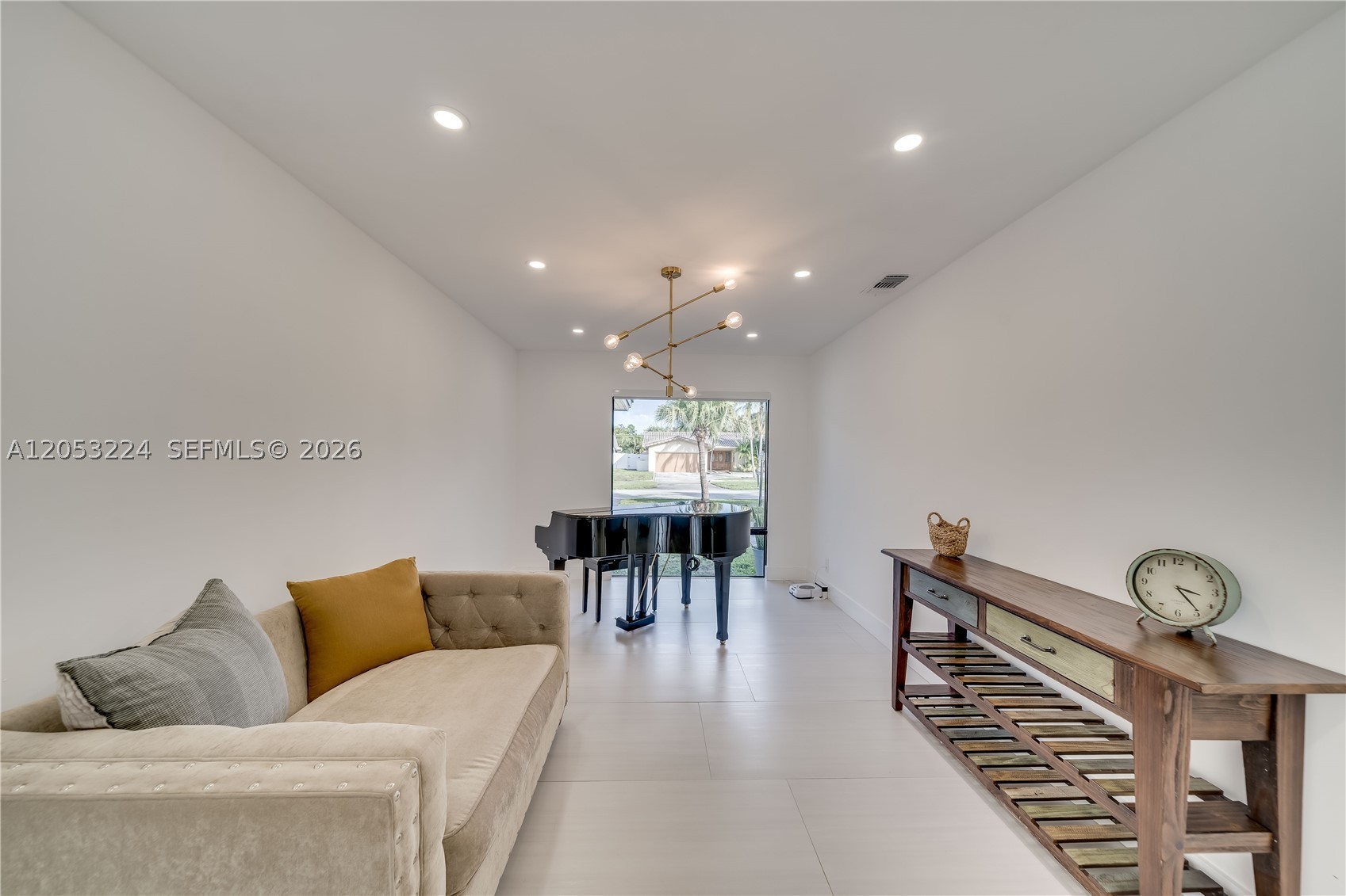HOLLYWOOD HILLS NORTH SEC - Residential
