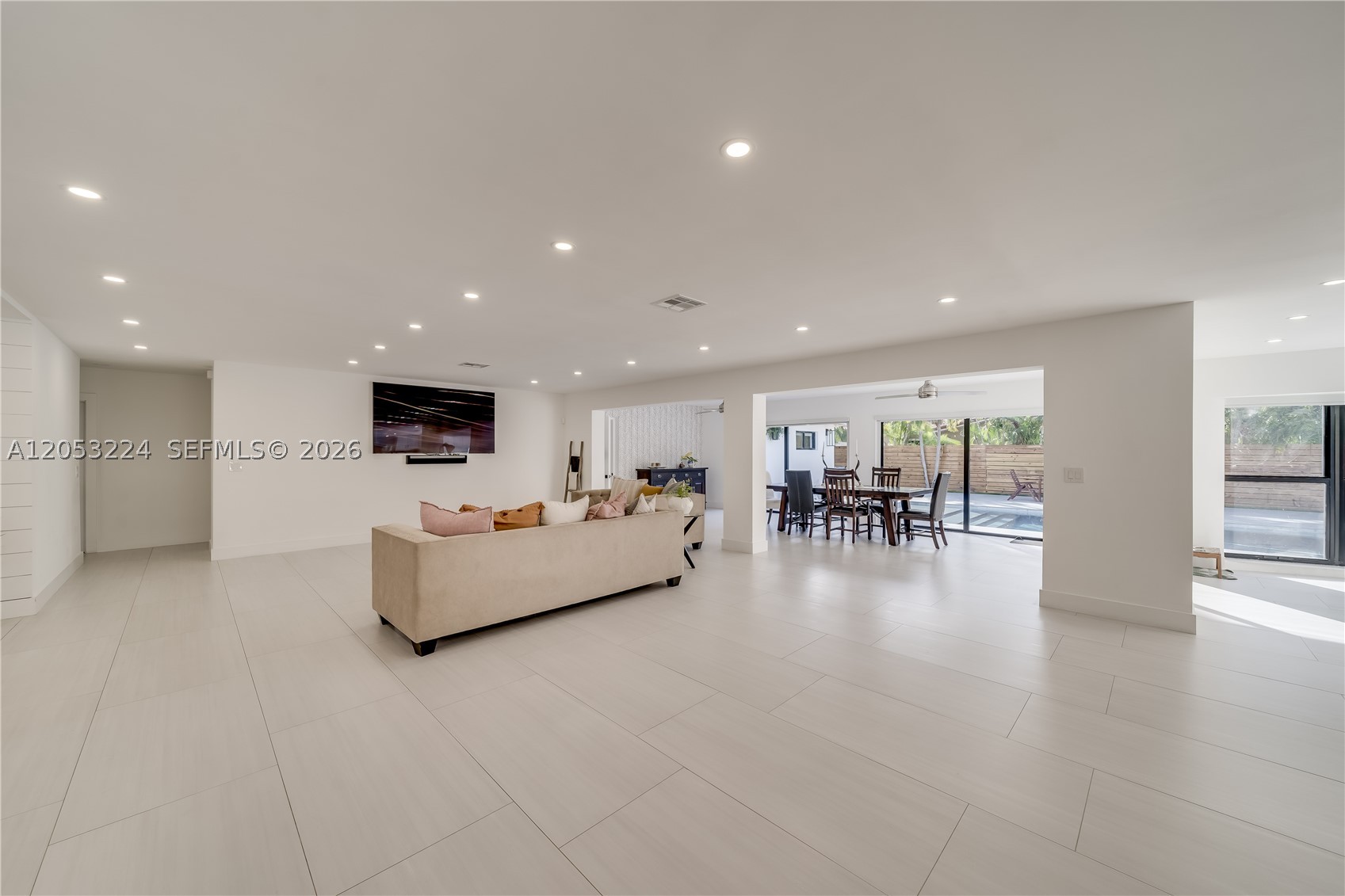 HOLLYWOOD HILLS NORTH SEC - Residential