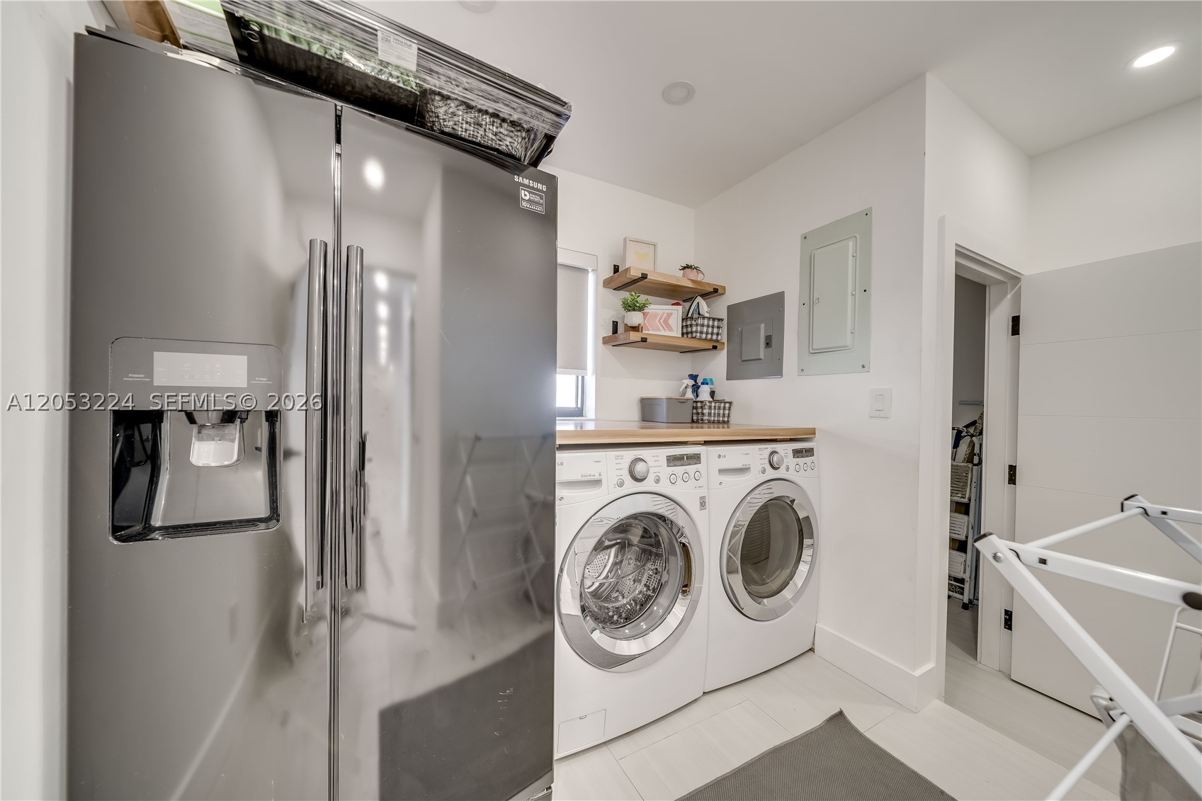 HOLLYWOOD HILLS NORTH SEC - Residential