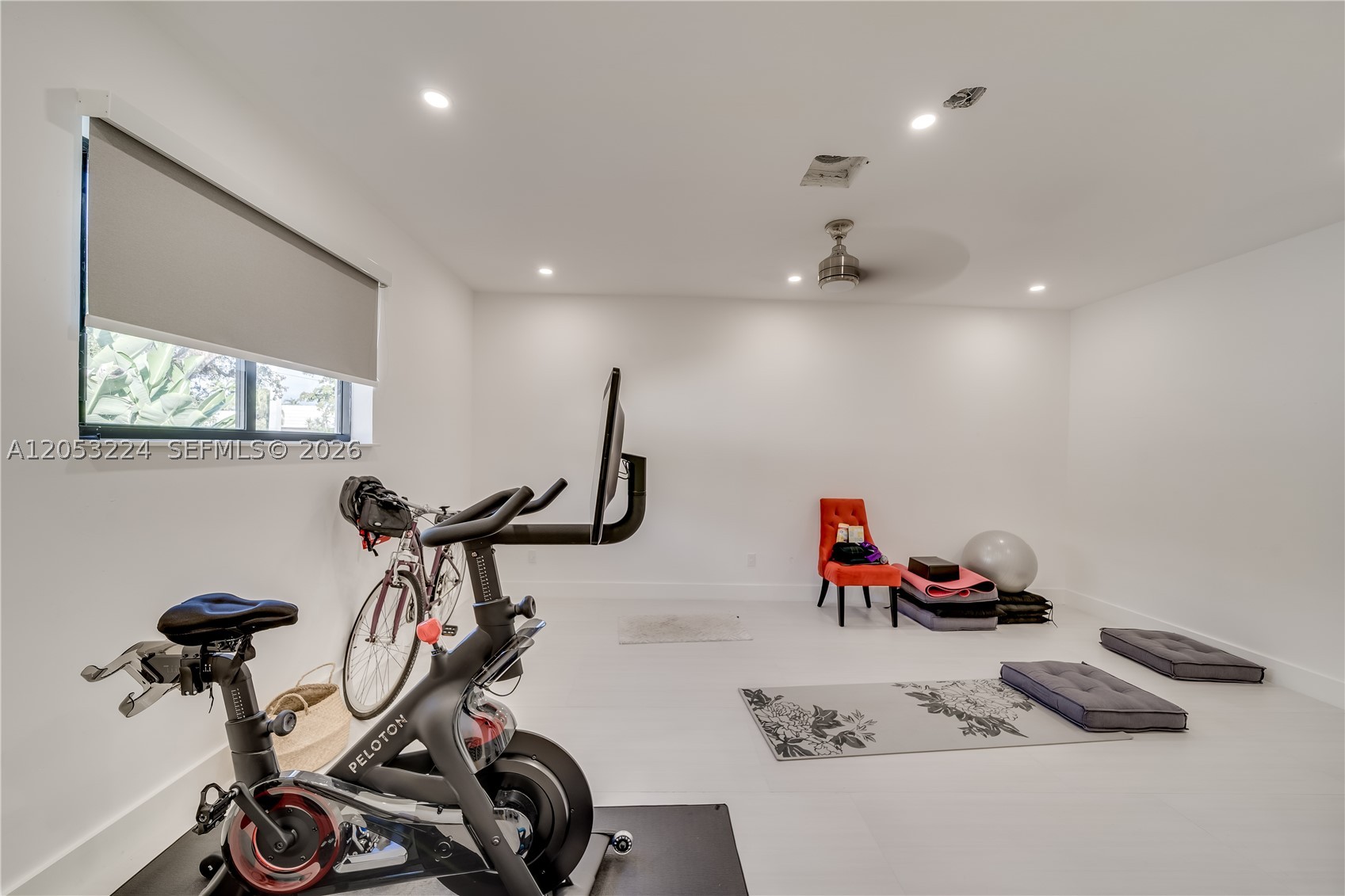 HOLLYWOOD HILLS NORTH SEC - Residential