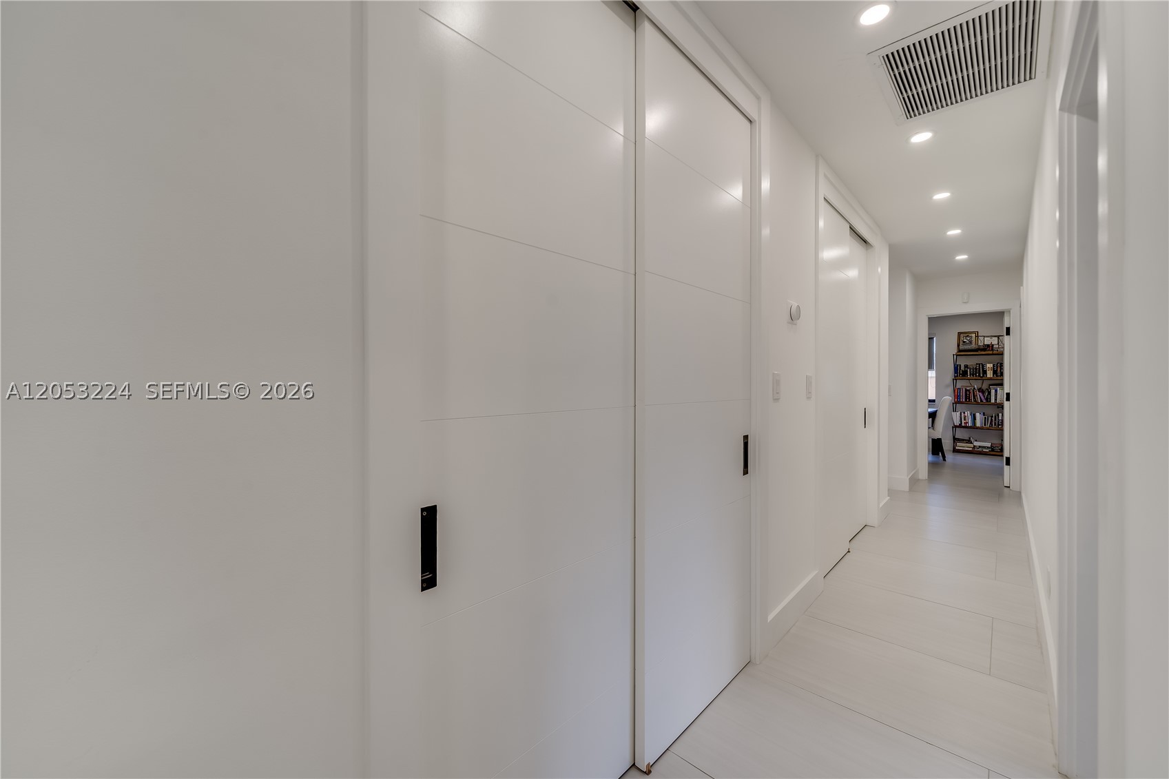 HOLLYWOOD HILLS NORTH SEC - Residential