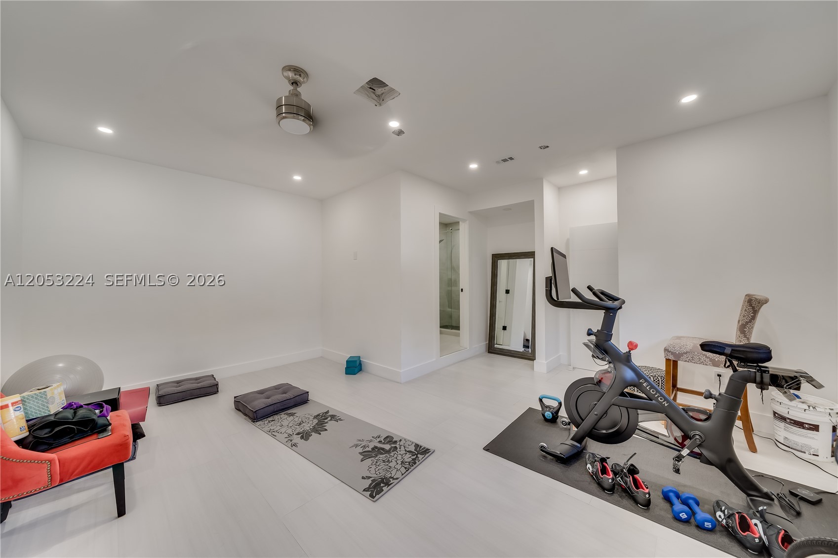 HOLLYWOOD HILLS NORTH SEC - Residential
