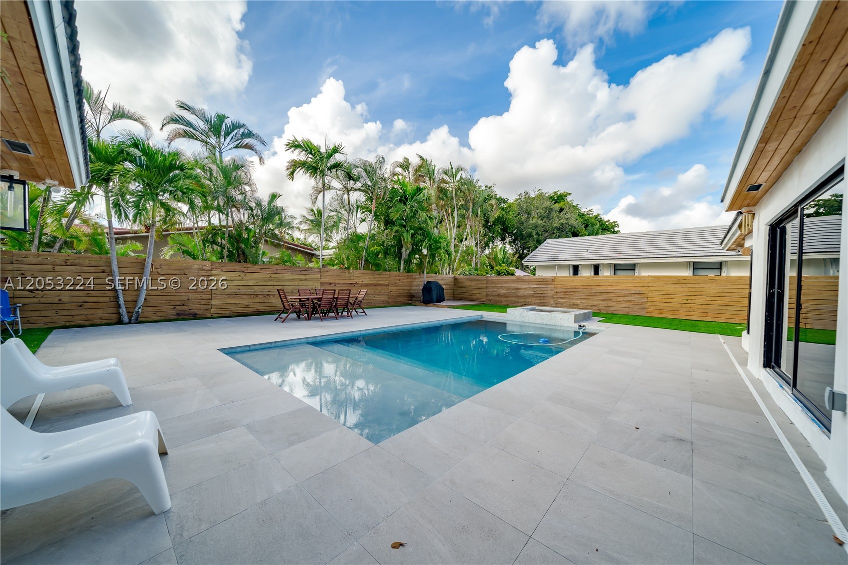 HOLLYWOOD HILLS NORTH SEC - Residential