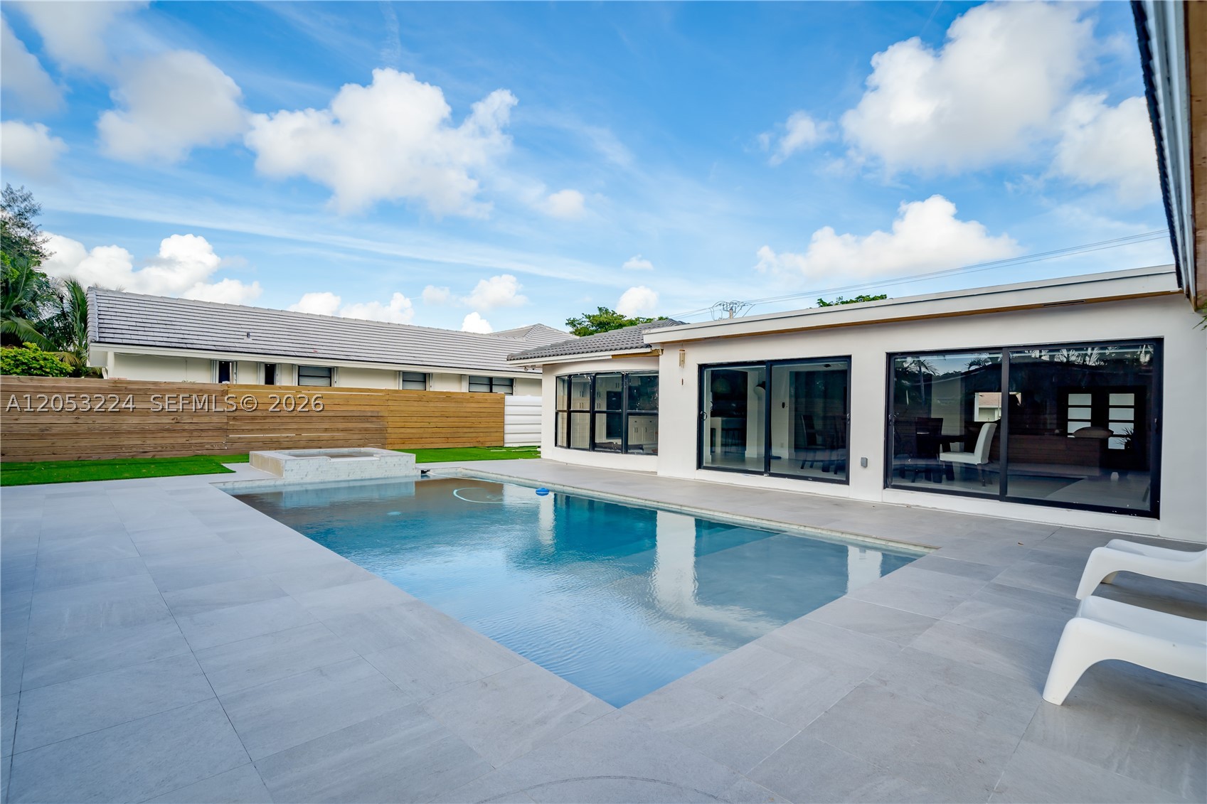 HOLLYWOOD HILLS NORTH SEC - Residential