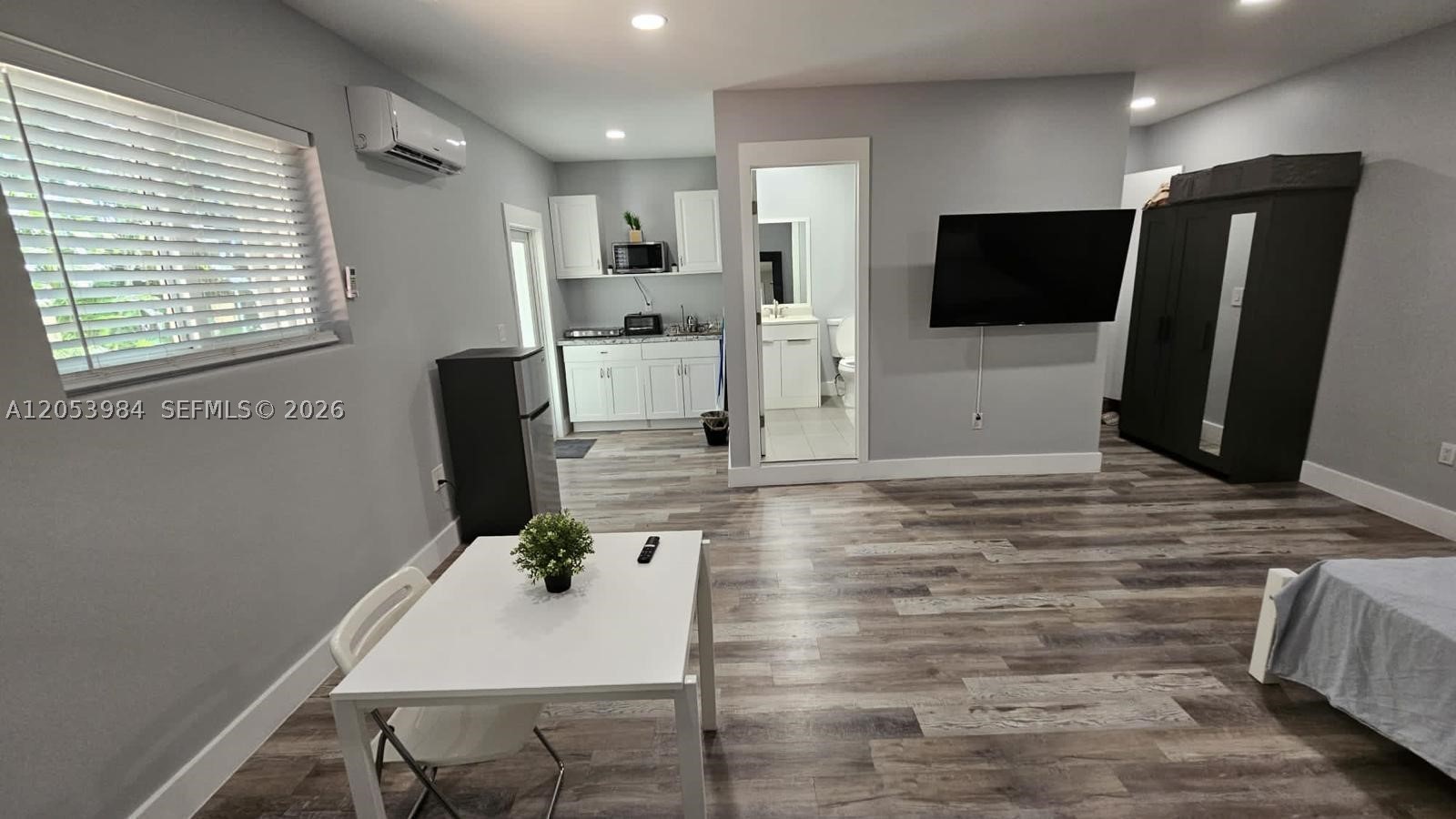 Comfortable and private efficiency for rent in a safe and quiet residential neighborhood of Cooper City! Perfect for one working person, this unfurnished unit offers a practical and comfortable living space with a closet, TV, microwave, cooktop, and refrigerator included. Electricity and water are included in the monthly rent, making budgeting simple and convenient. Portable washer and dryer are included with the unit.

Enjoy the peace of a well-maintained residential area while remaining just 5 minutes (1.5 miles) from a nearby laundromat and close to shopping, dining, and everyday conveniences.

Available now. No pets. No smoking. One working occupant only (proof of employment required). Move-in requires first month's rent and one month's security deposit. 

Serious inquiries only. Please contact via WhatsApp at 305-318-9292. Due to work commitments, WhatsApp messages preferrable will be returned as soon as possible.