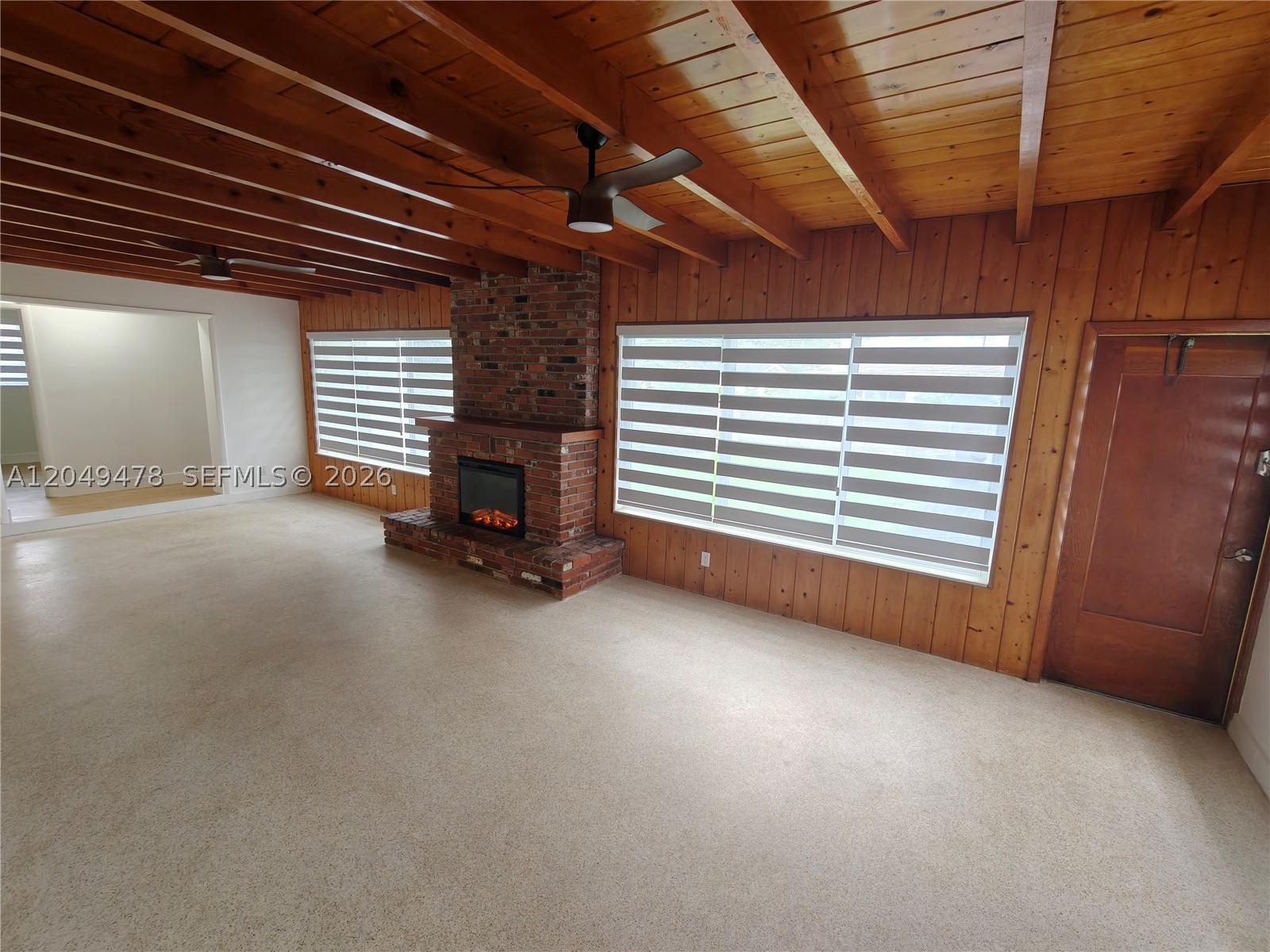 HOLLYWOOD HILLS - Residential Lease