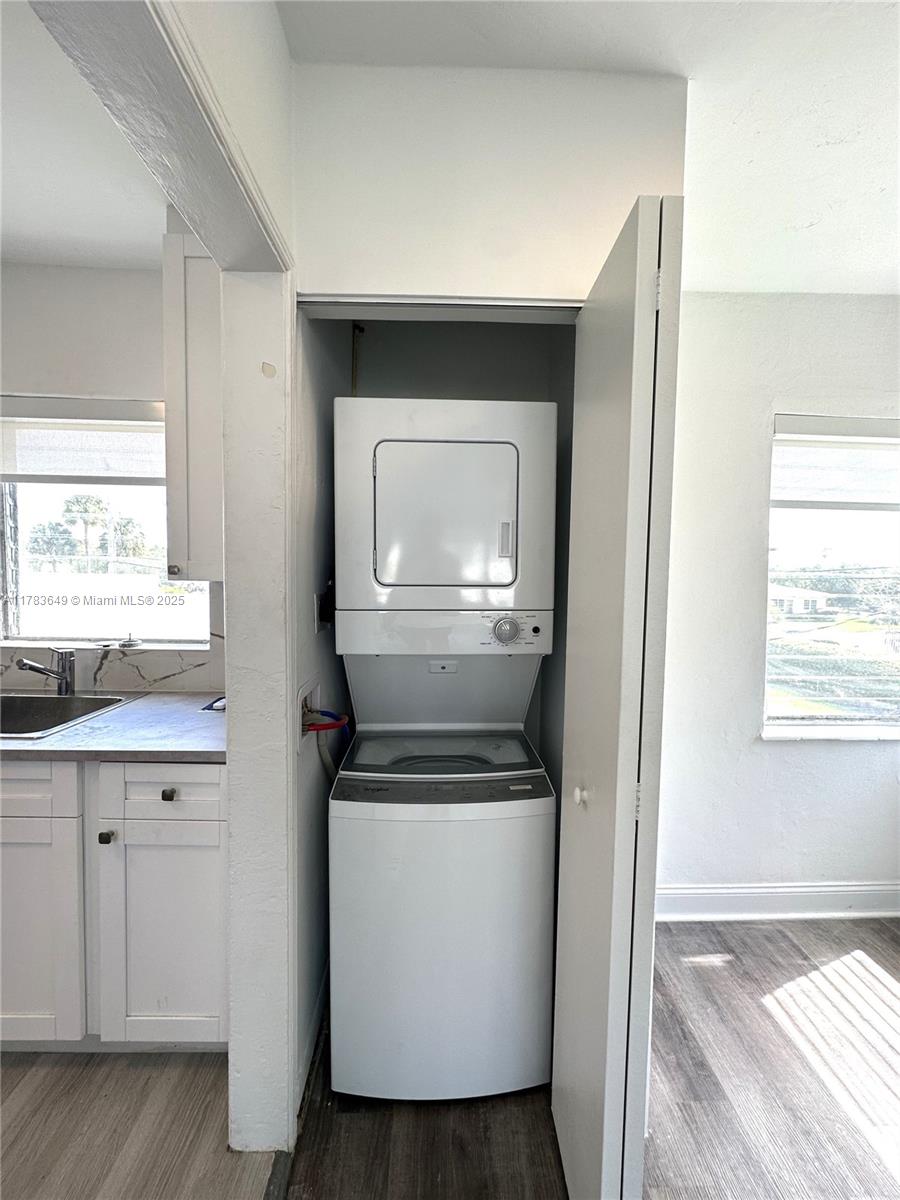 ISLE OF NORMANDY MIAMI VI - Residential Lease