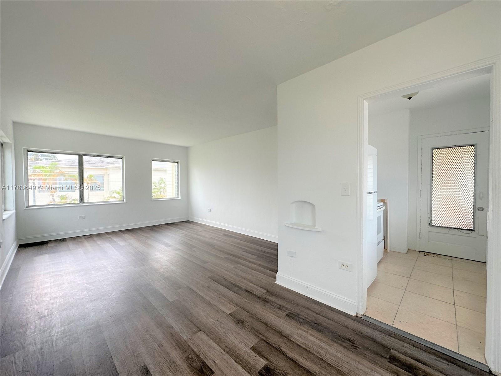 ISLE OF NORMANDY MIAMI VI - Residential Lease
