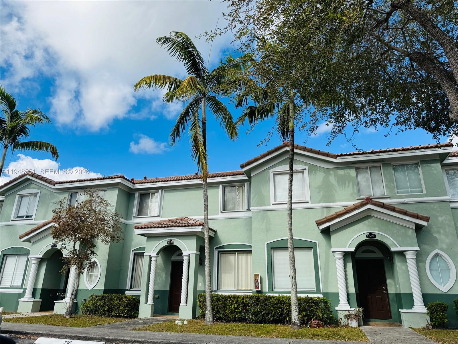 SHOMA TOWNHOMES AT KEYSCO - Residential