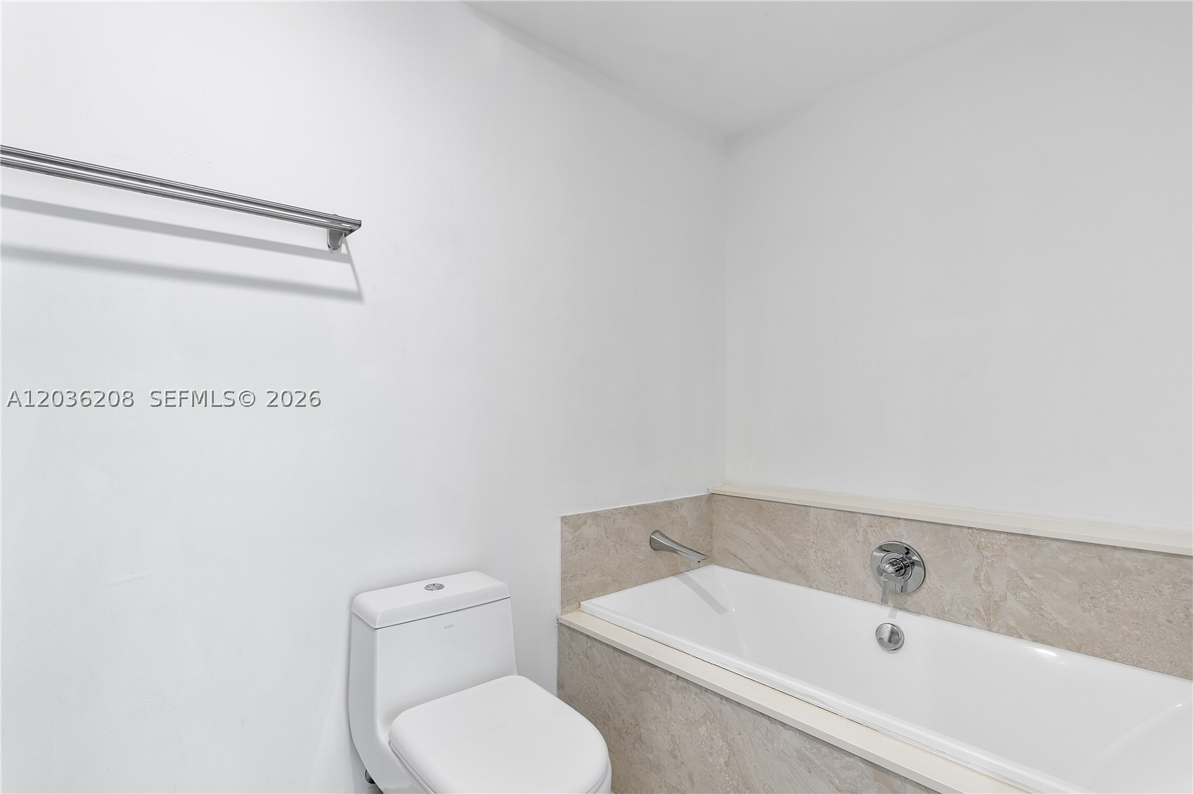 ARIA ON THE BAY CONDO - Residential Lease