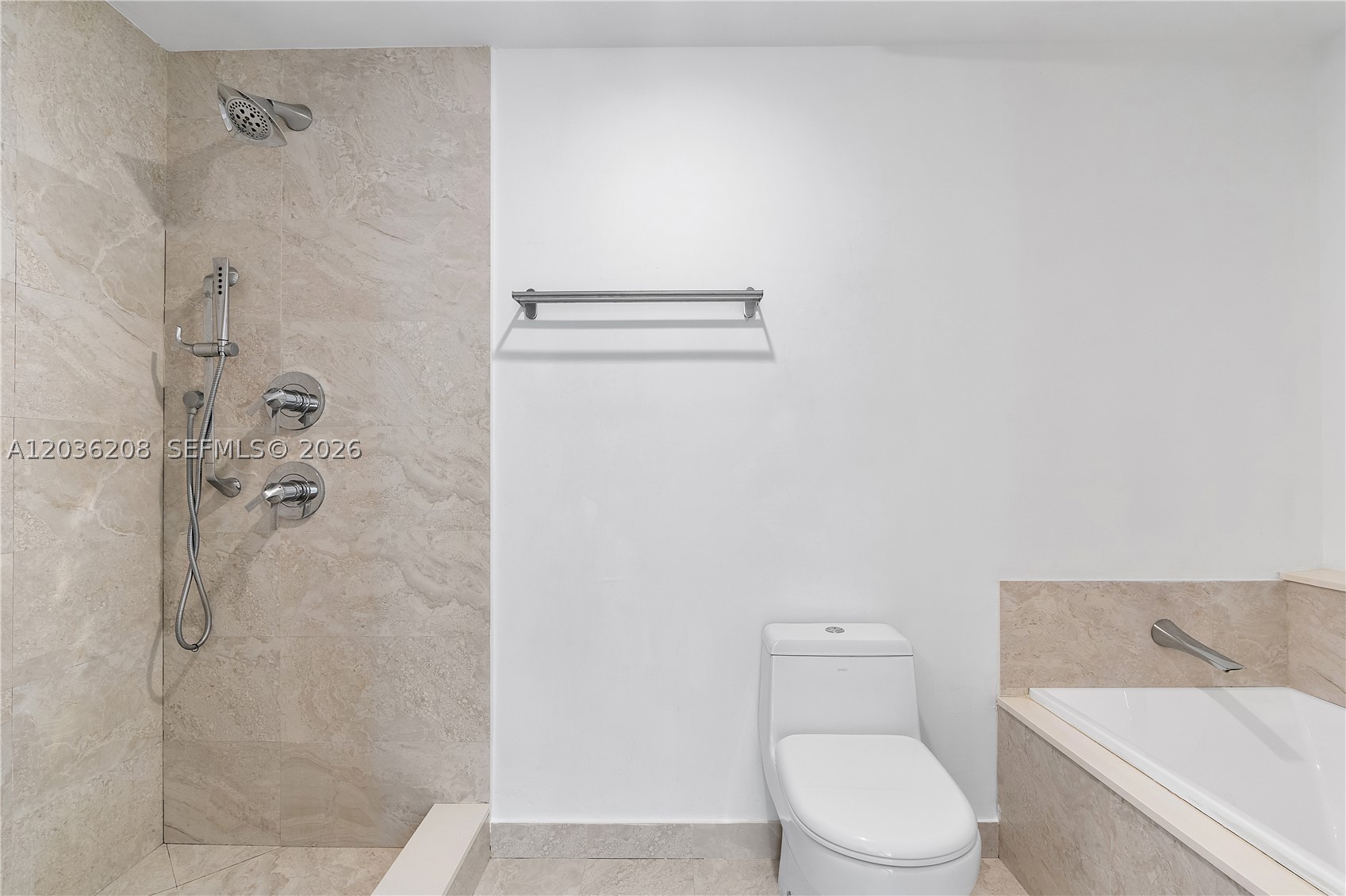 ARIA ON THE BAY CONDO - Residential Lease