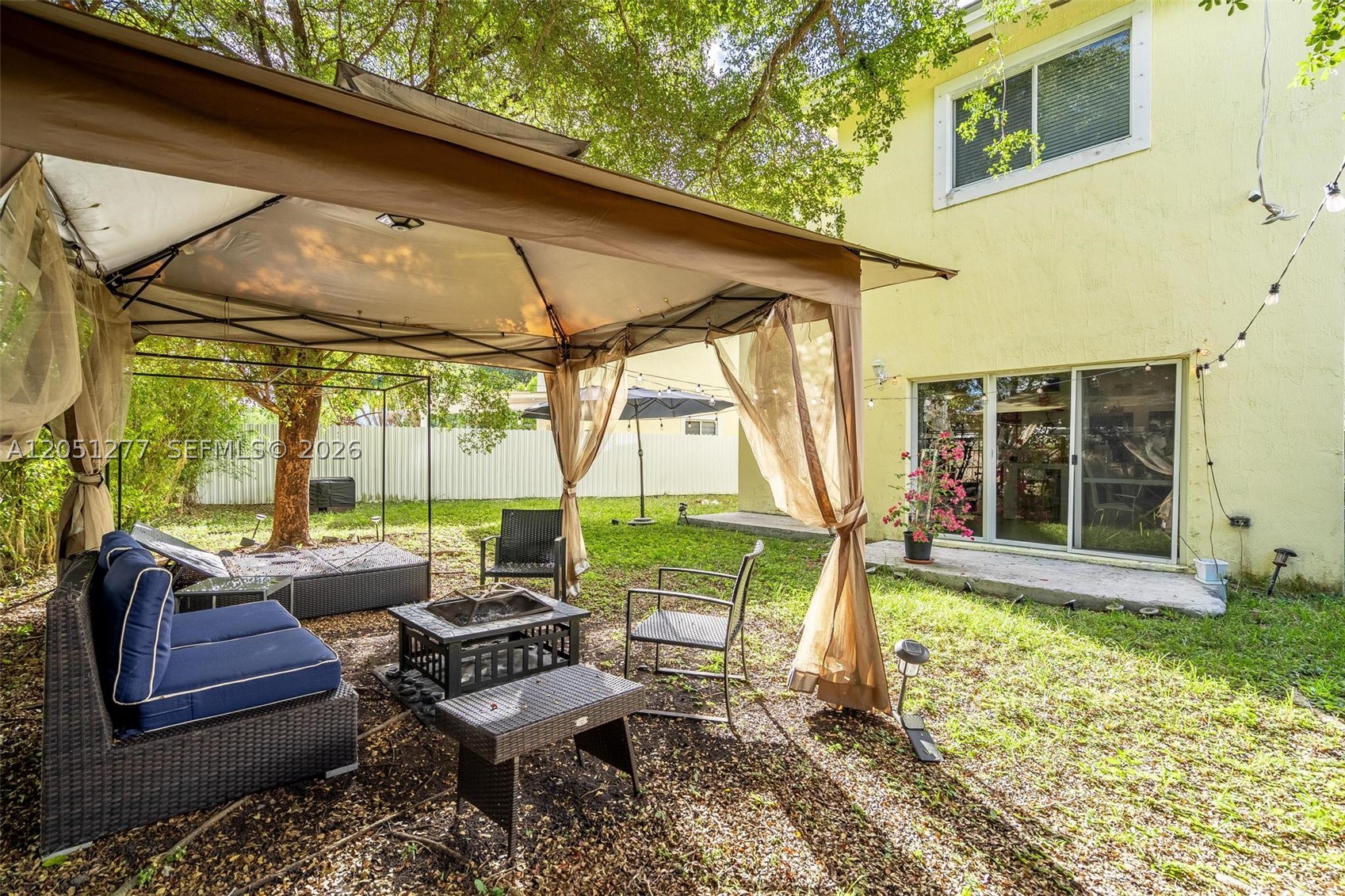 EMILIOS PLACE AT OASIS - Residential