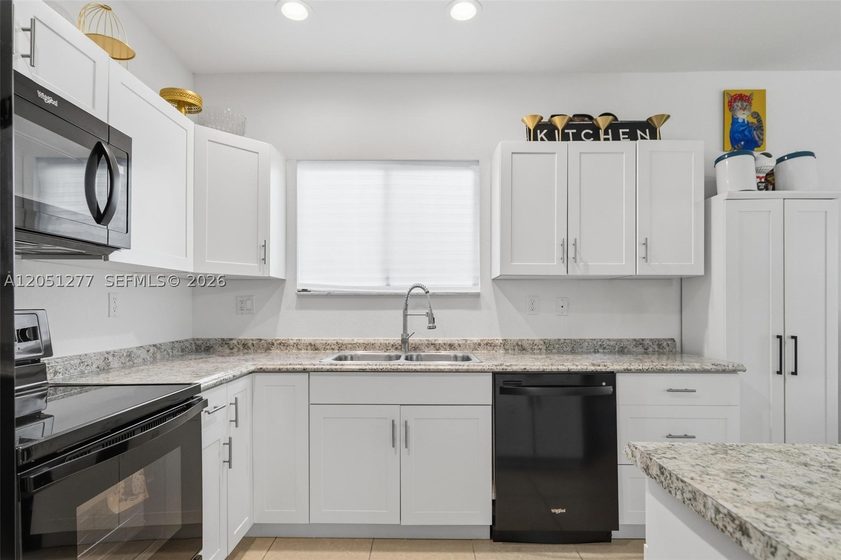 EMILIOS PLACE AT OASIS - Residential