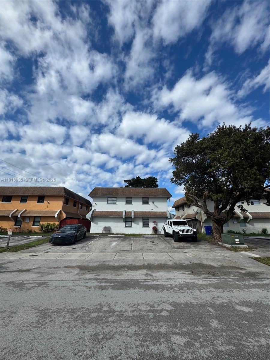 Best Duplex Deal for House Hackers in Broward County. - Live in a spacious Townhouse and Collect the $2,500 from the Unit.

Located in unincorporated Broward County, 1741 SW 40th Ter is a CBS duplex built in 1982 and thoughtfully renovated multiple times over the years with a 2023 roof. Positioned near major job centers, schools, and parks, the property boasts unbeatable accessibility with close proximity to David Blvd, 441, I-595, the Turnpike, and I-95

This deal features:

Two spacious 1,277 SF townhomes

Each unit offering 3 bedrooms and 2.5 bathrooms with a large Den

Individually metered with tenants paying all utilities including water and electricity 

Whether you're an investor seeking a reliable income-producing asset or an owner-occupant looking to “house hack” with an FHA loan, live in one unit and let the other help cover your mortgage while building equity and long-term wealth.