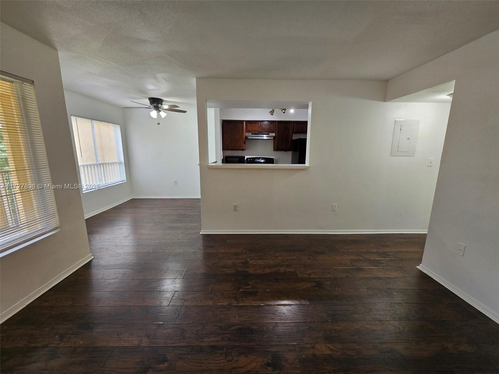 SAILBOAT POINTE CONDO - Residential