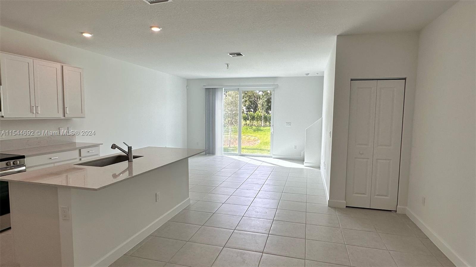HEATHWOOD RESERVE PUD - Residential Lease