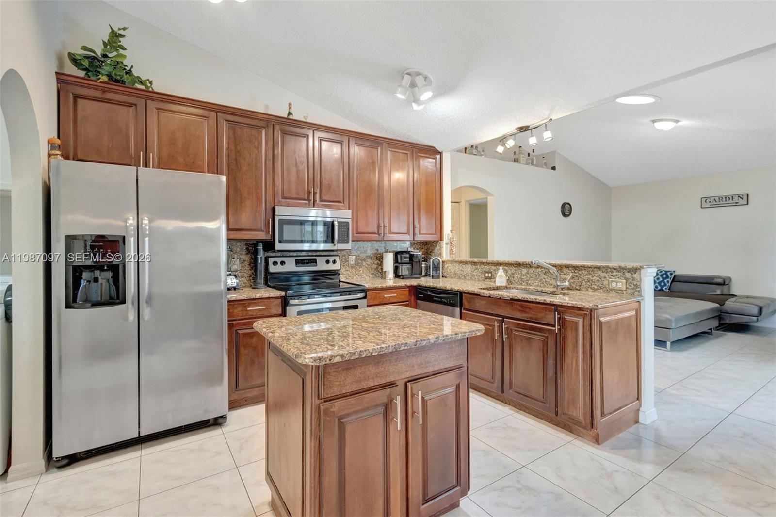 PORT ST LUCIE SECTION 33 - Residential