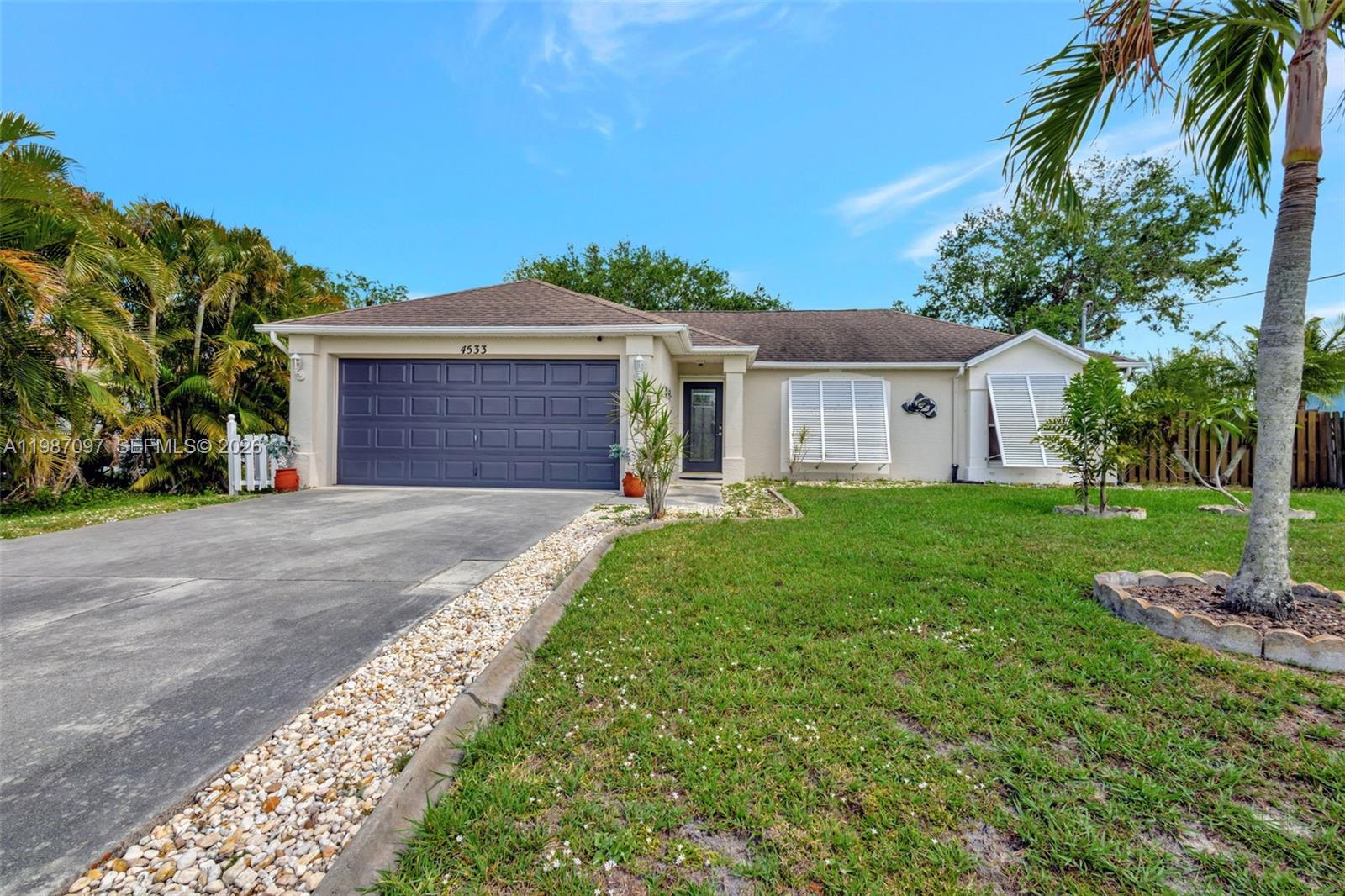 PORT ST LUCIE SECTION 33 - Residential