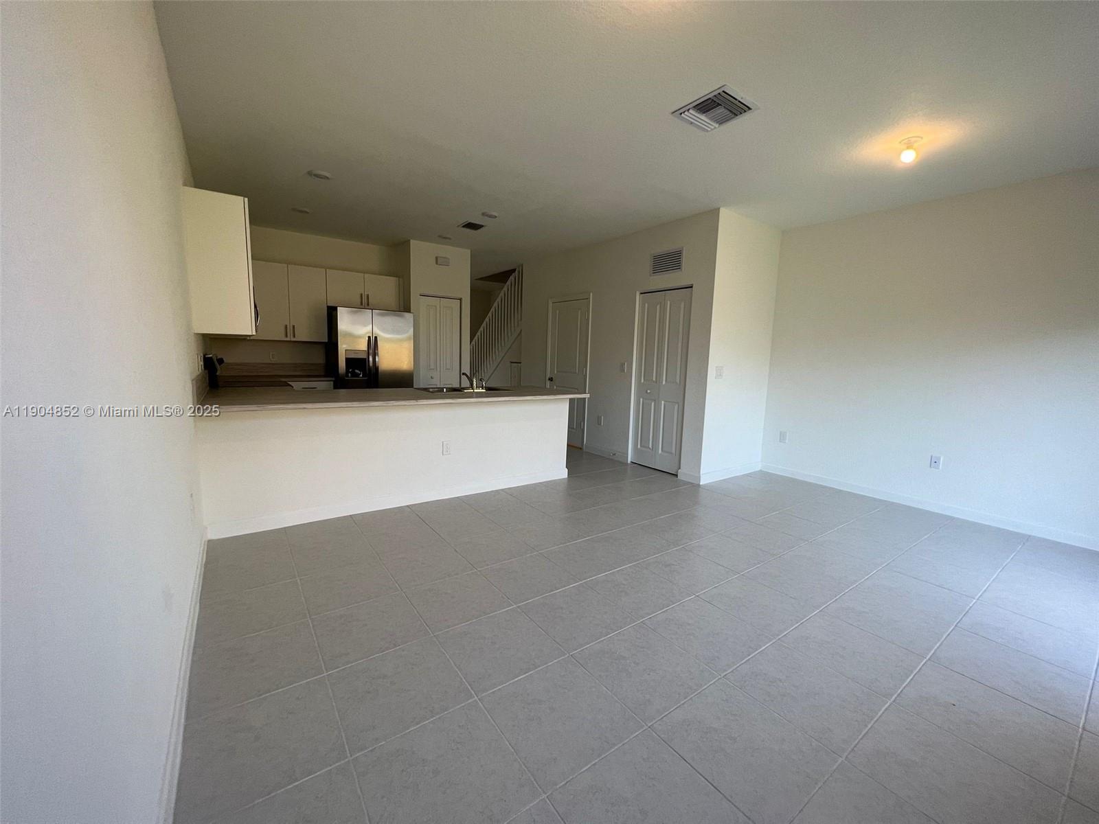 VIA VENTURA NEIGHBORHOOD 4 - Residential