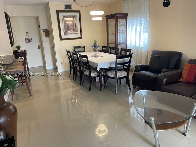 HILLCREST NO 21 CONDO - Residential