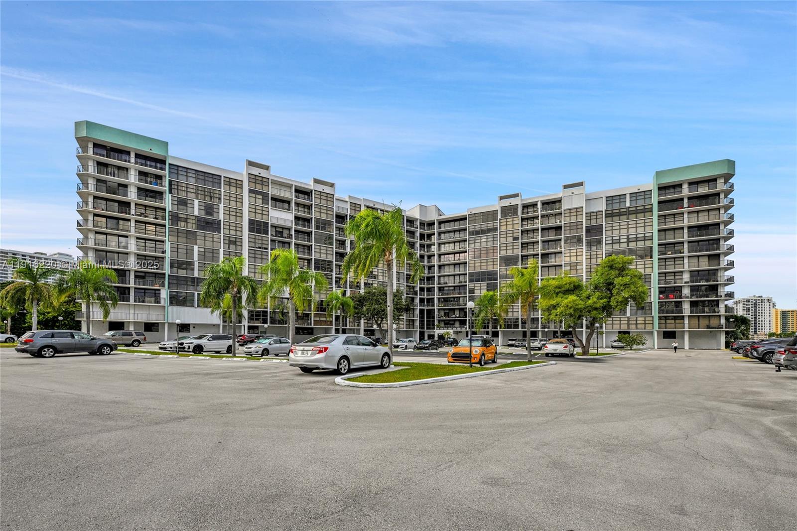 TOWERS OF OCEANVIEW EAST - Residential