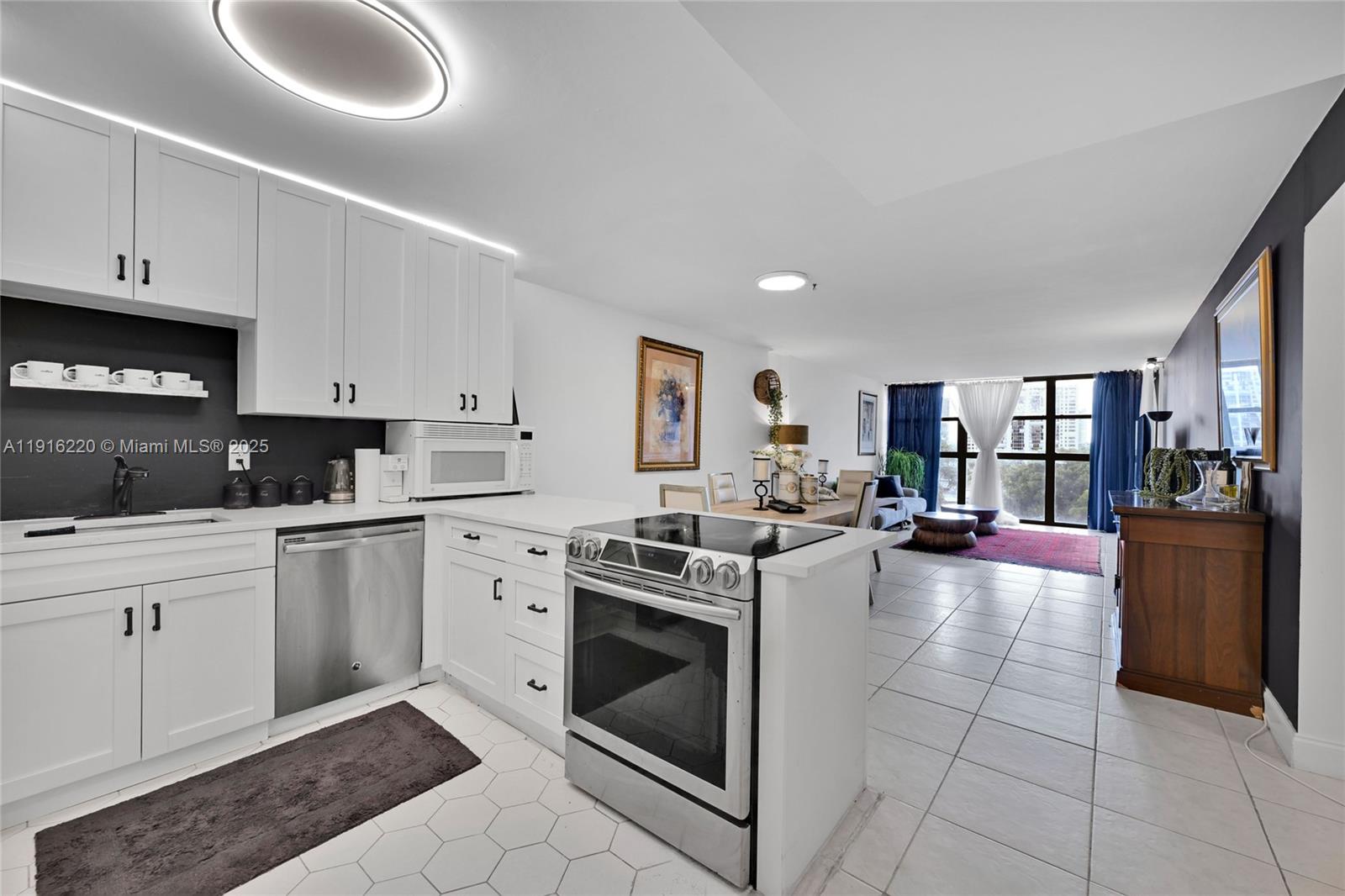 TOWERS OF OCEANVIEW EAST - Residential
