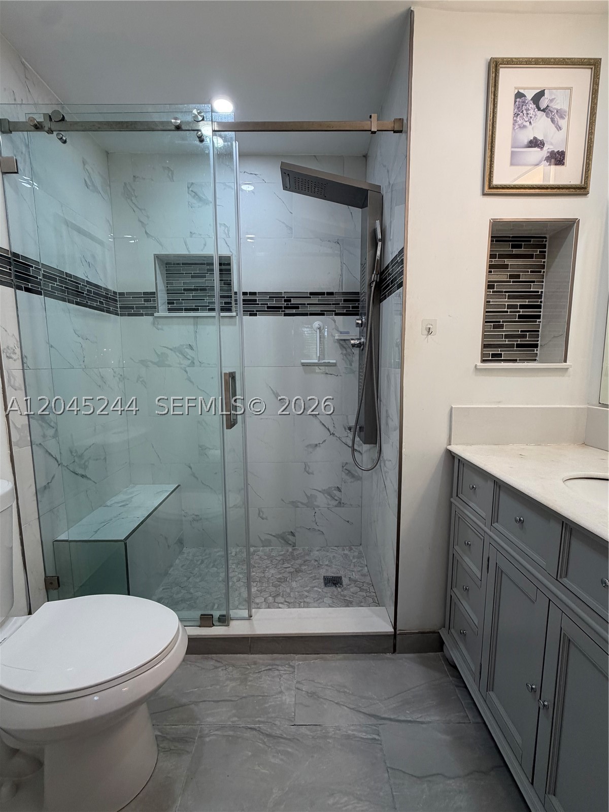 VISTA ALEGRE TOWNHOMES VI - Residential Lease