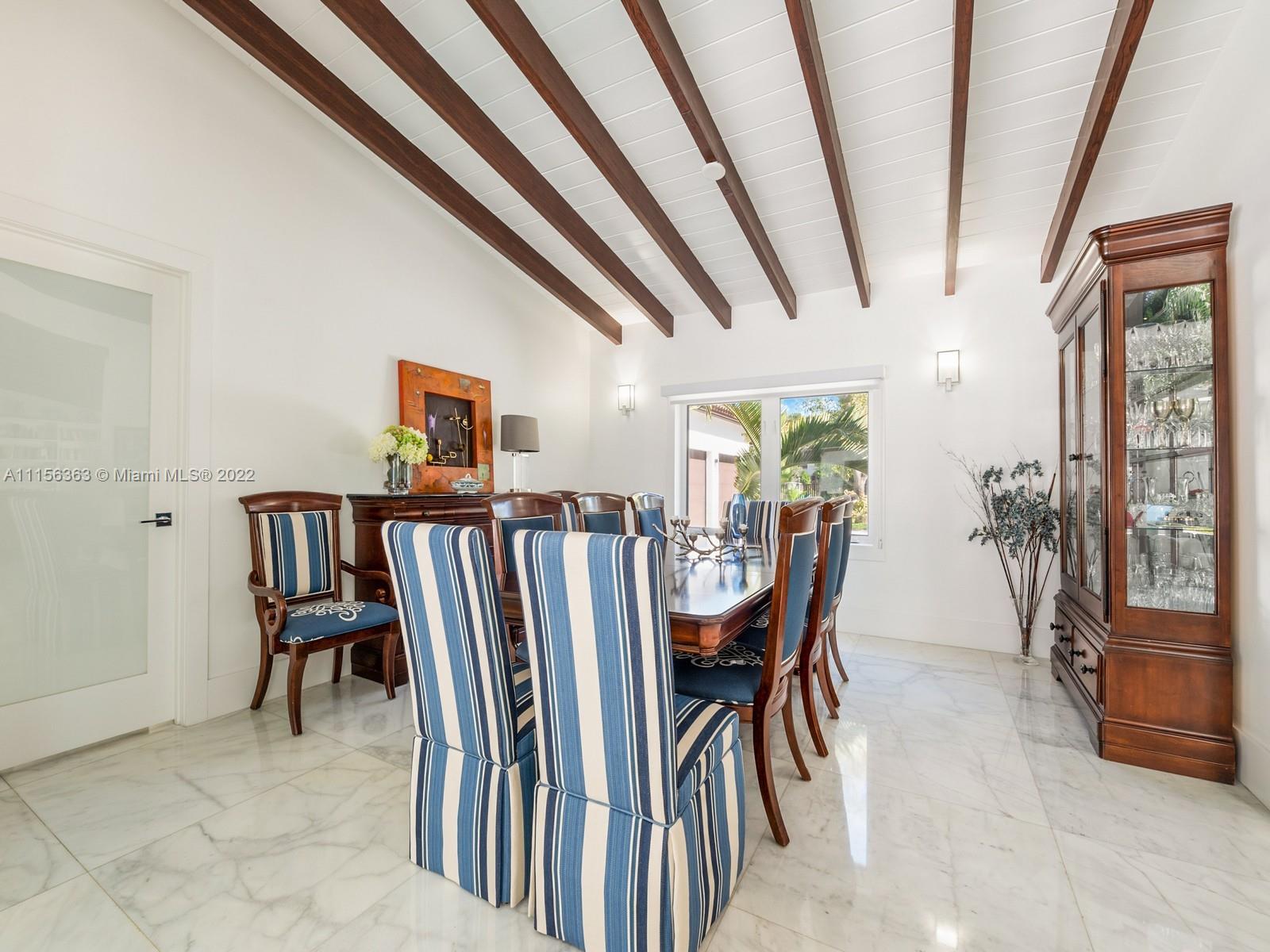 TOWN & RANCH ESTS - Residential