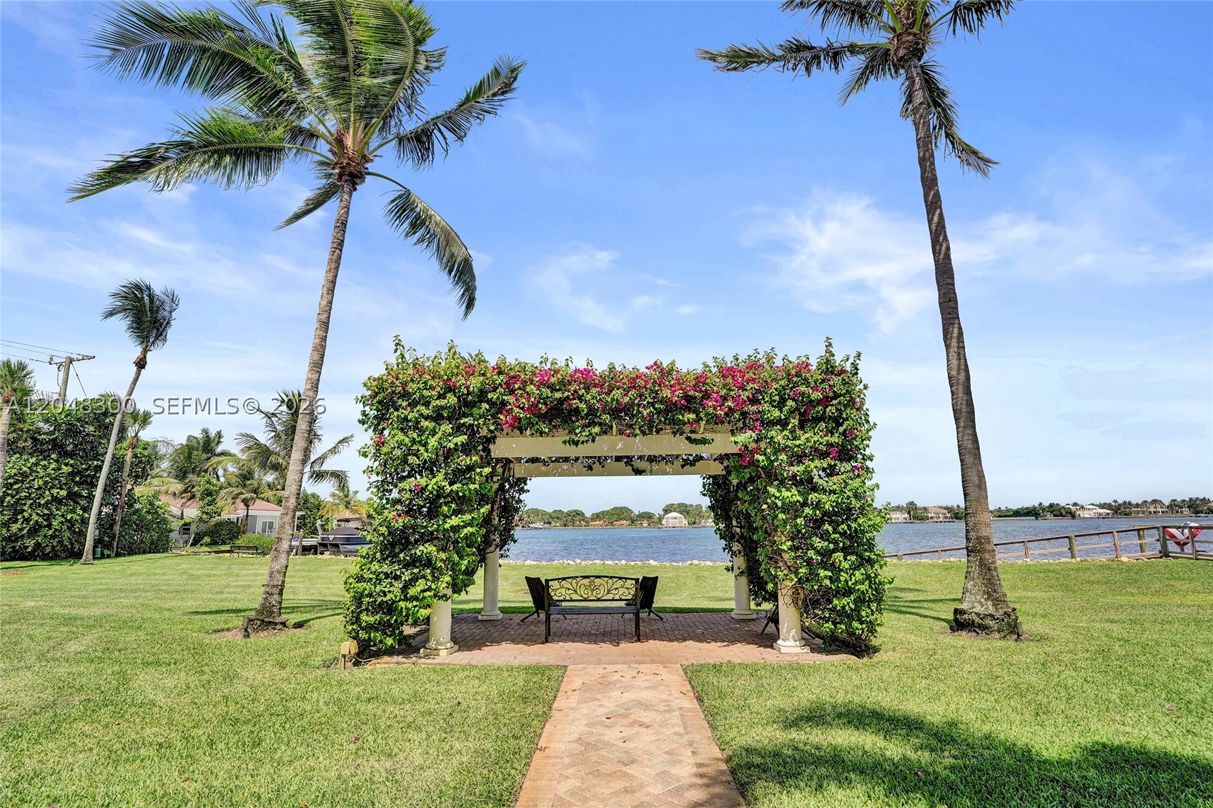 OCEAN CAY - Residential
