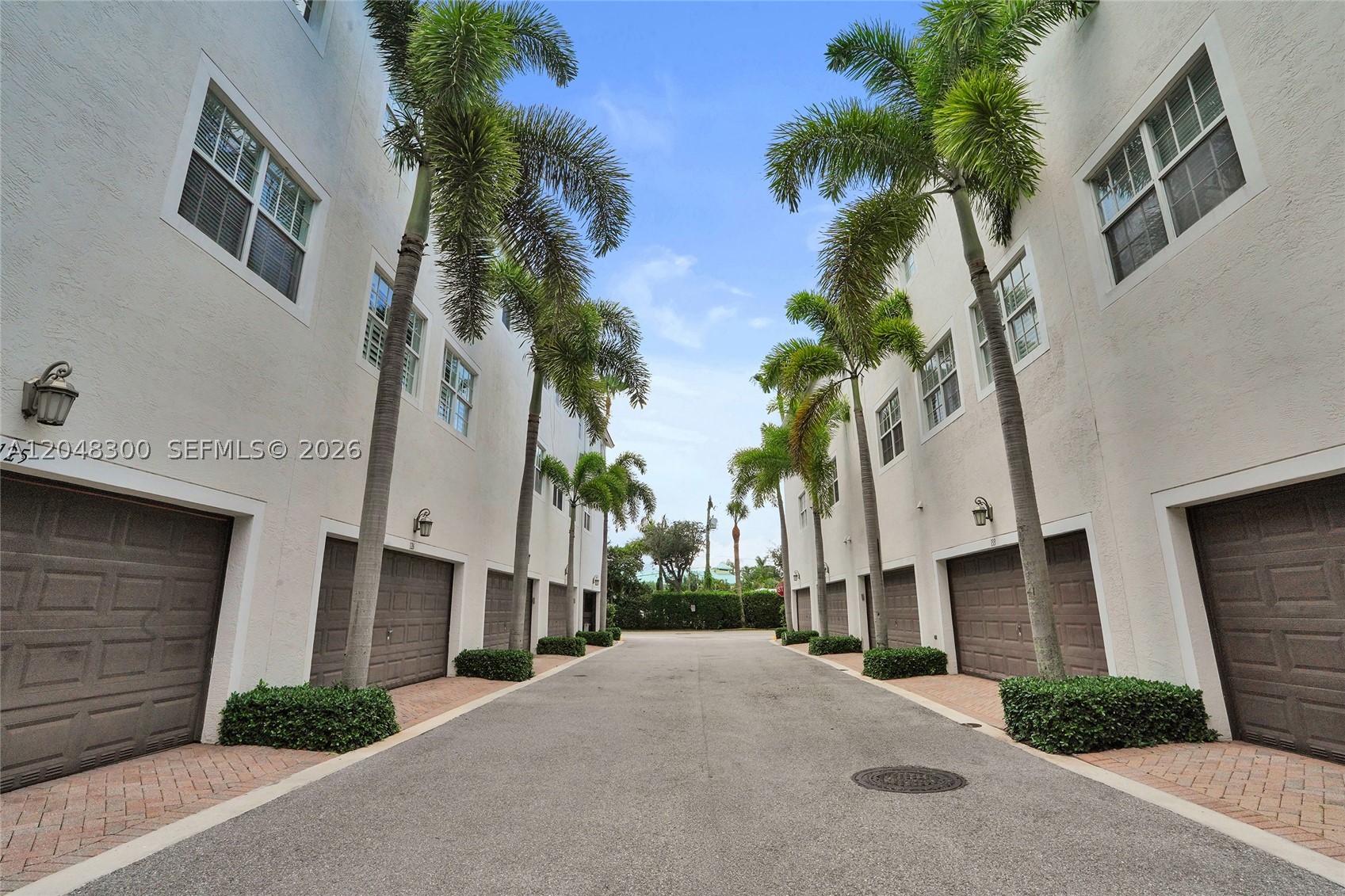 OCEAN CAY - Residential