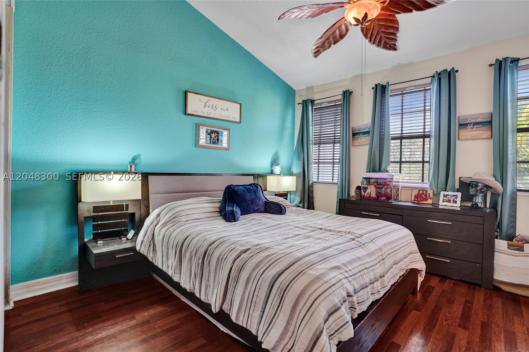OCEAN CAY - Residential