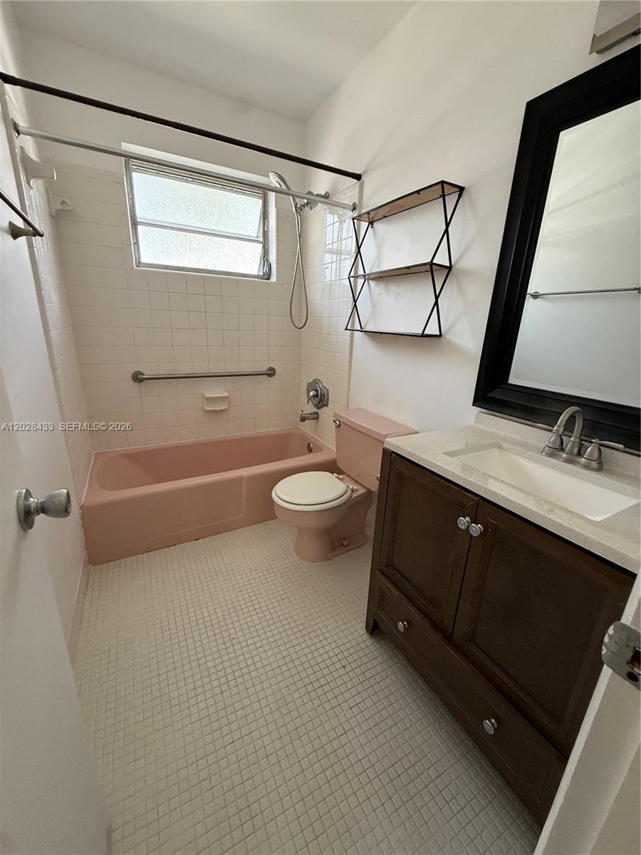 MIAMI SHORES SEC 3 - Residential Lease