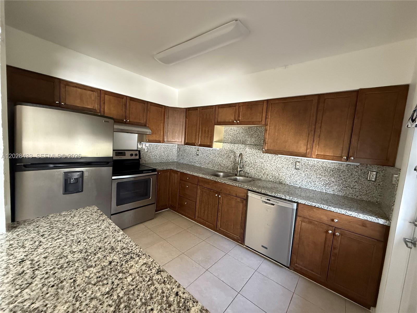 MIAMI SHORES SEC 3 - Residential Lease