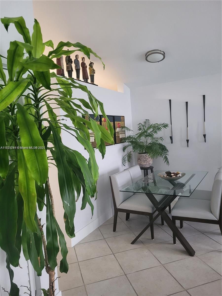 BRIGHTONS MEADOW LANDINGS - Residential Lease