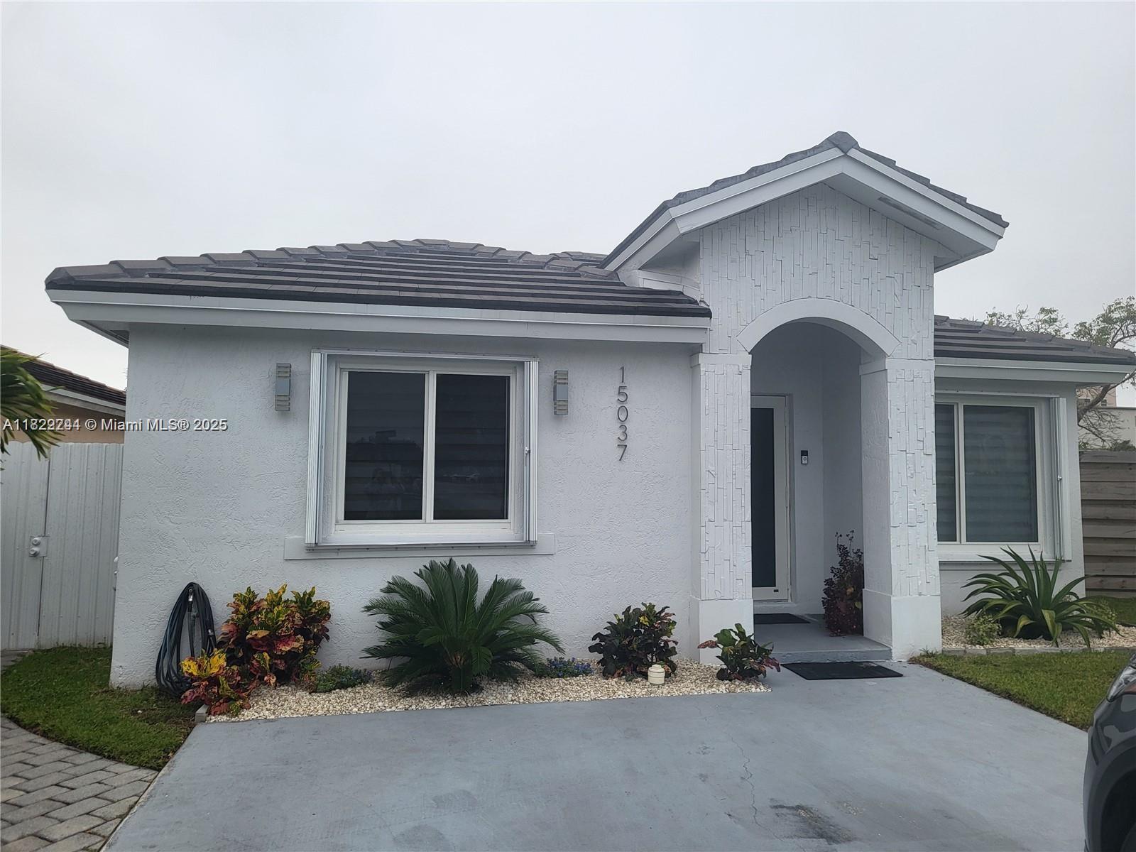 BRIGHTONS MEADOW LANDINGS - Residential Lease