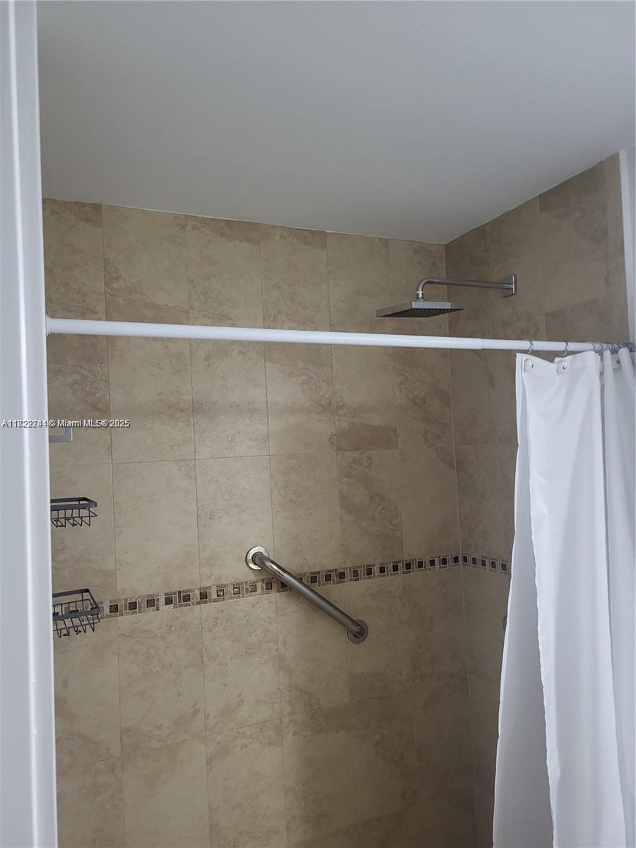 BRIGHTONS MEADOW LANDINGS - Residential Lease