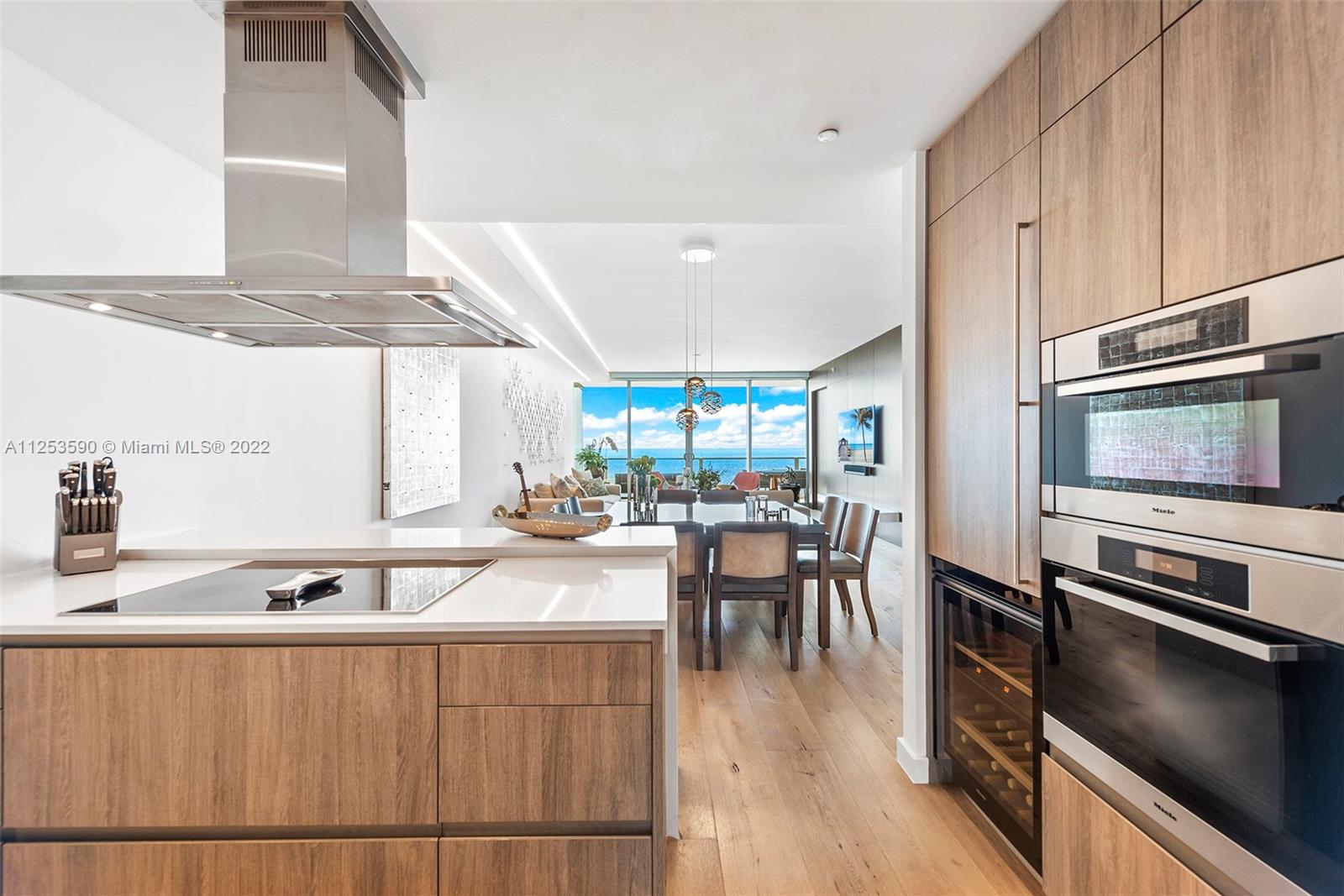 OCEANA KEY BISCAYNE CONDO - Residential