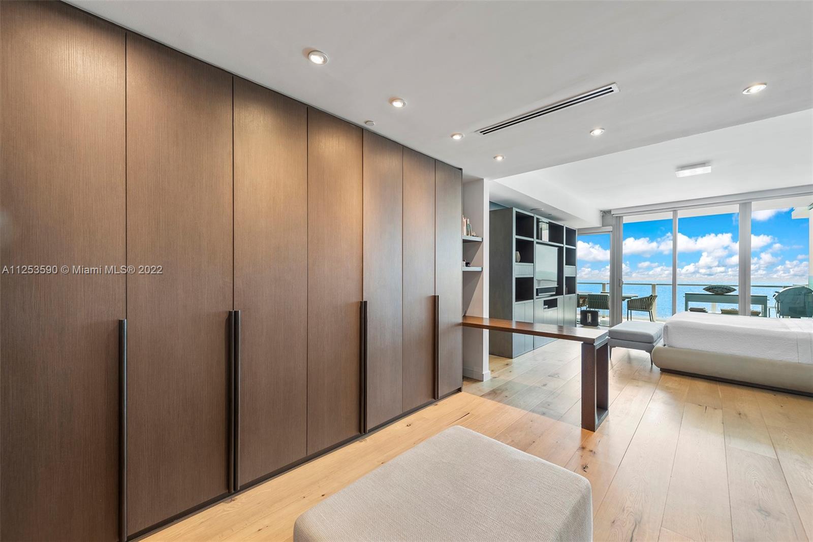 OCEANA KEY BISCAYNE CONDO - Residential