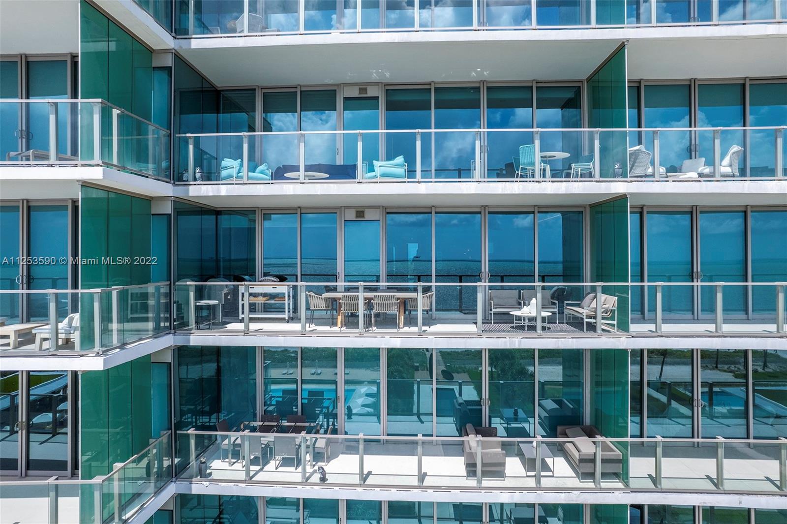 An amazing flow through unit with unobstructed and amazing views to the ocean and intercostal. A 3 Bed, 3 1/2 Bath and a Laundry with a Full Bath. Beautifully remodeled. Oceana Key Biscayne latest building in the Island LEED Certified. Oceana has 5 starts amenities such as a 500 FT Private Beach, Restaurant with beach and pool service, Fitness Center, Tennis Courts, Spa Services, Party Room, Meeting Rooms, Lap Pool, Children Center.