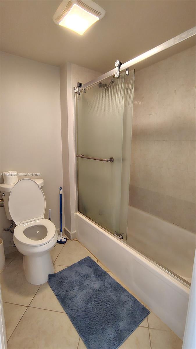 WINSTON TOWERS 700 CONDO - Residential