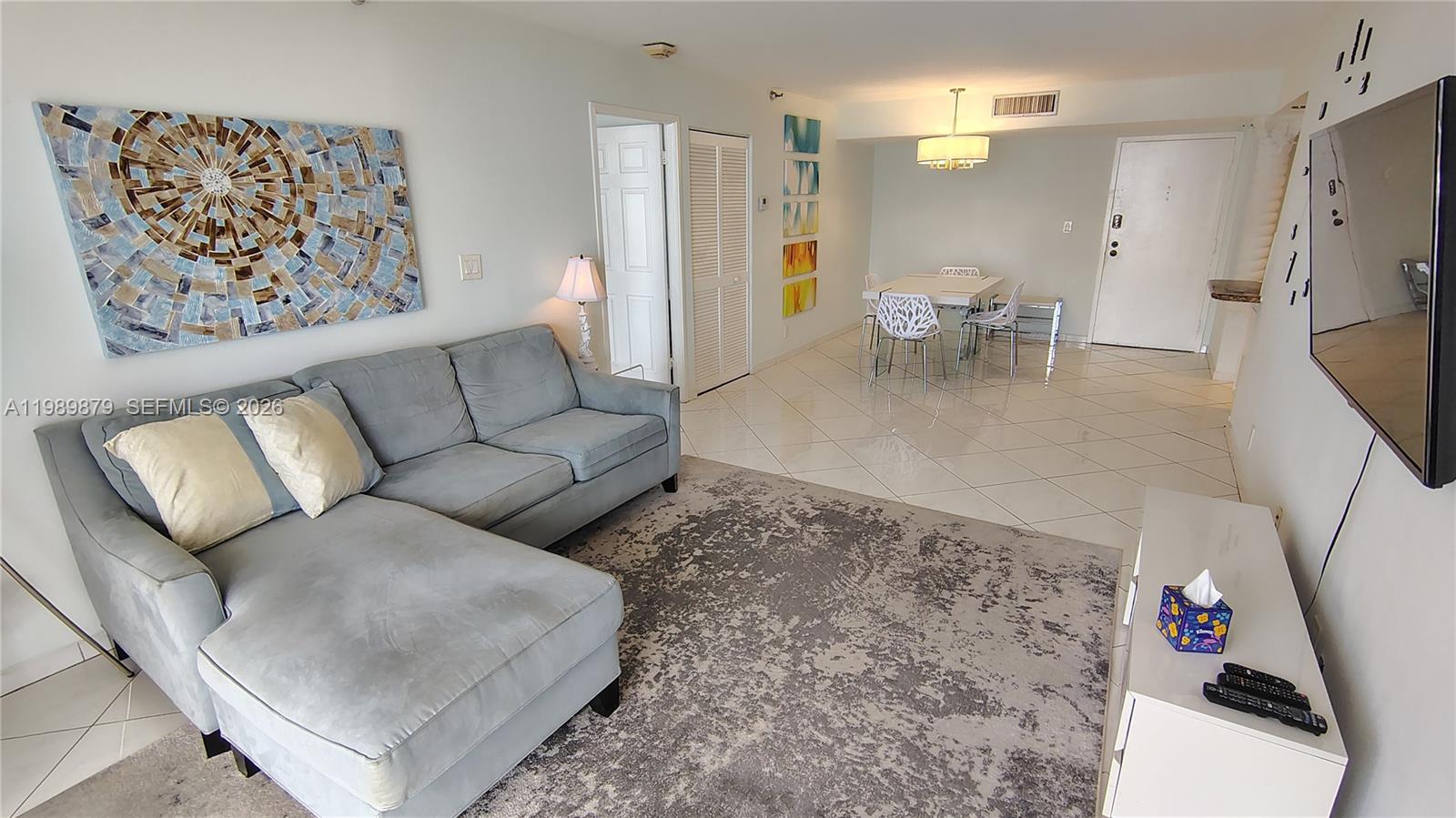 WINSTON TOWERS 700 CONDO - Residential