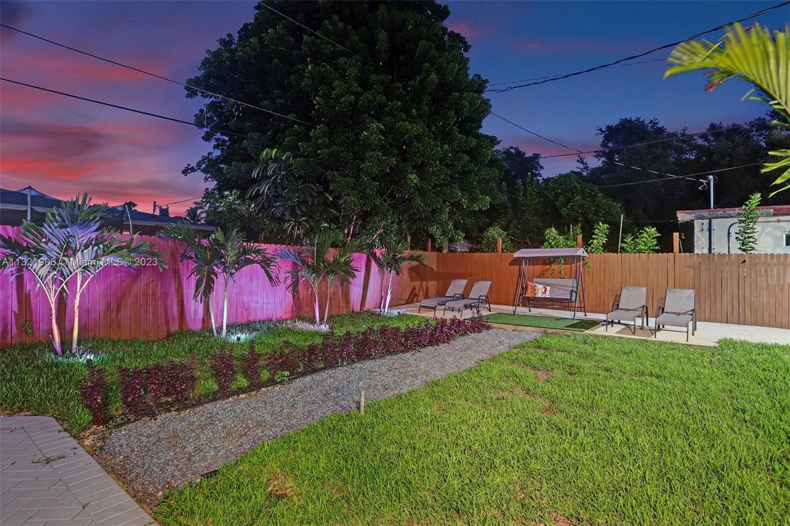 MANANA - Residential