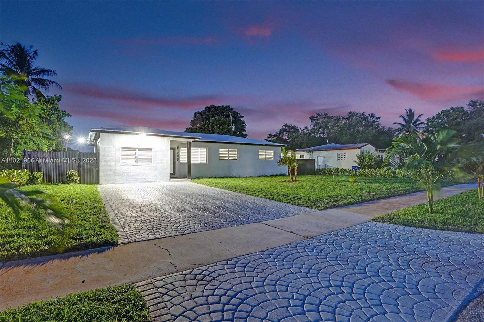 MANANA - Residential