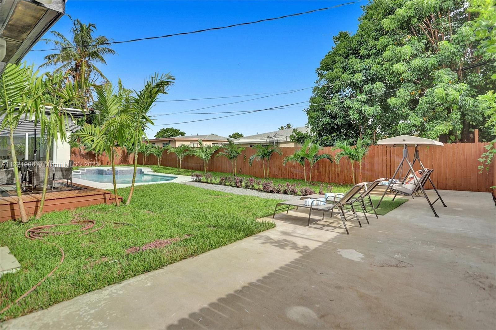 MANANA - Residential