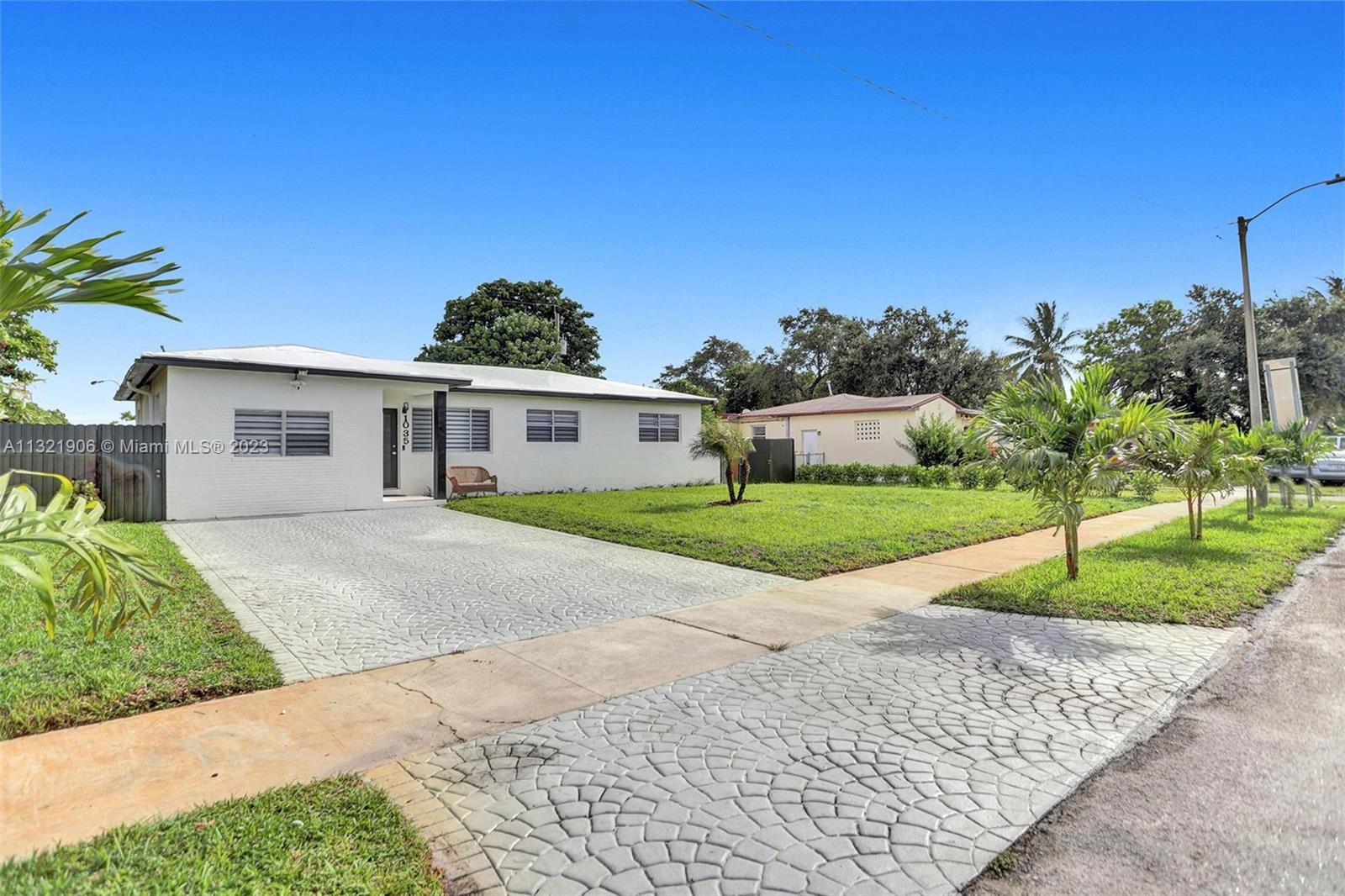 MANANA - Residential